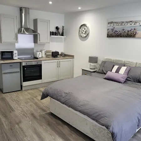 Apartment Sailors Den *